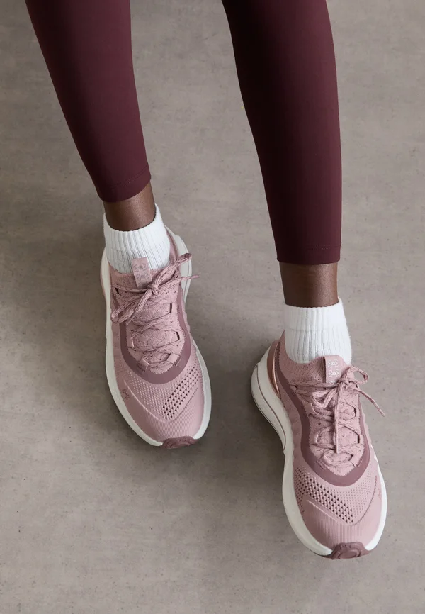 PHANTOM 4 CHROME - Trainingsschuh - light pink