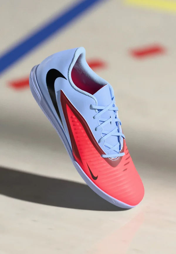 PHANTOM 6 LOW CLUB IC - Indoor-Fußballschuhe - royal tint/bright crimson
