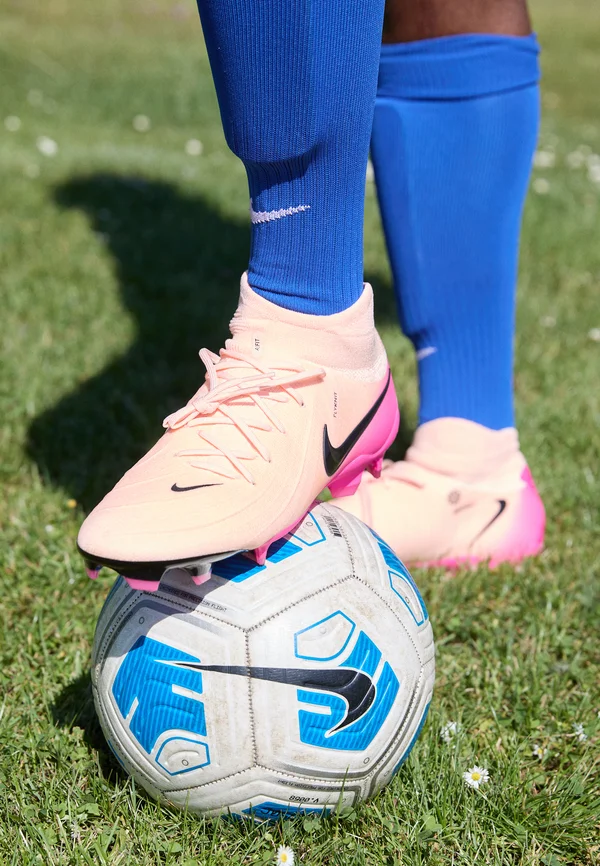 PHANTOM LUNA 2 PRO - Fußballschuh Nocken - crimson tint/black/pink blast