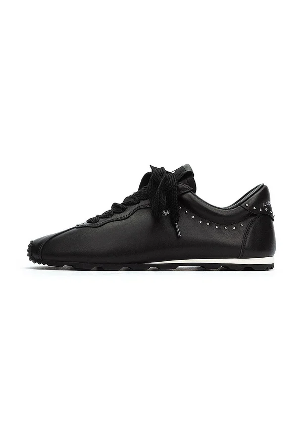 PIEMONTE - Sneaker low - black