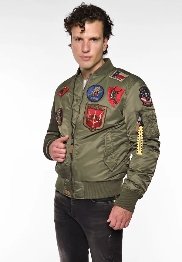 PILOTENSTIL MIT PATCHES - Bomberjacke - olive