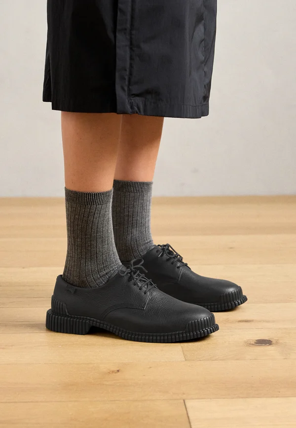 PIX - Schnürer - black