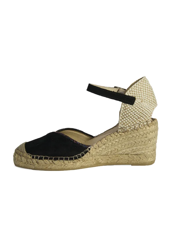 Plateaupumps - black