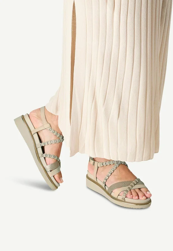 Plateausandalette - ivory