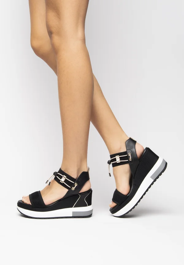 Plateausandalette - nero