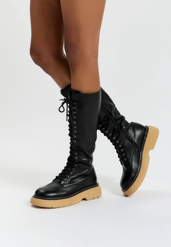 Plateaustiefel - black