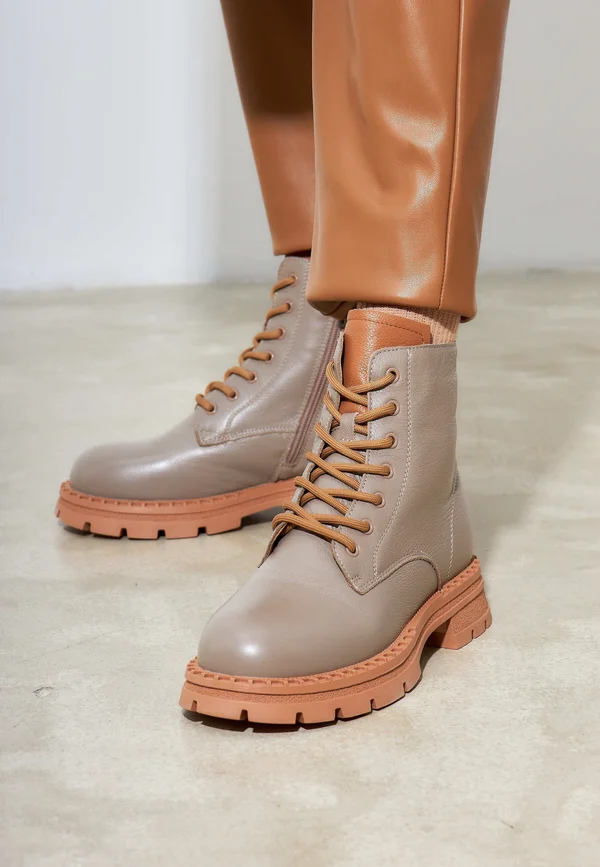 Plateaustiefelette - beige