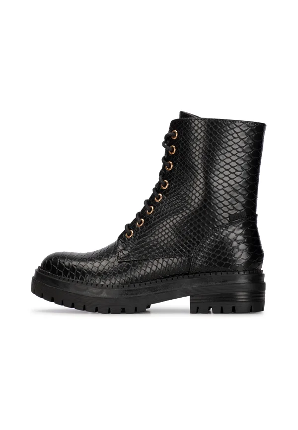 Plateaustiefelette - black with animalprint