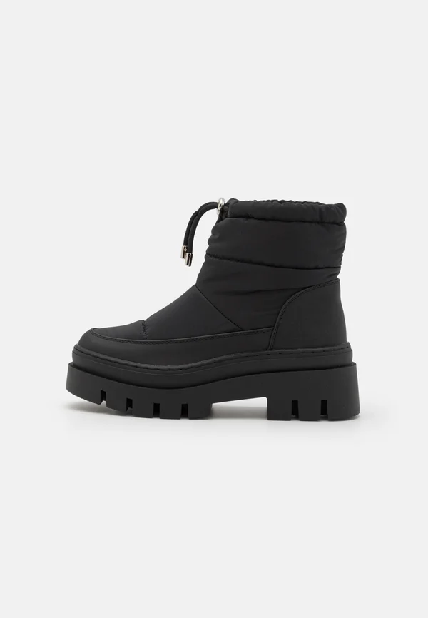 Plateaustiefelette - black
