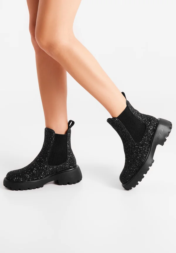 Plateaustiefelette - black