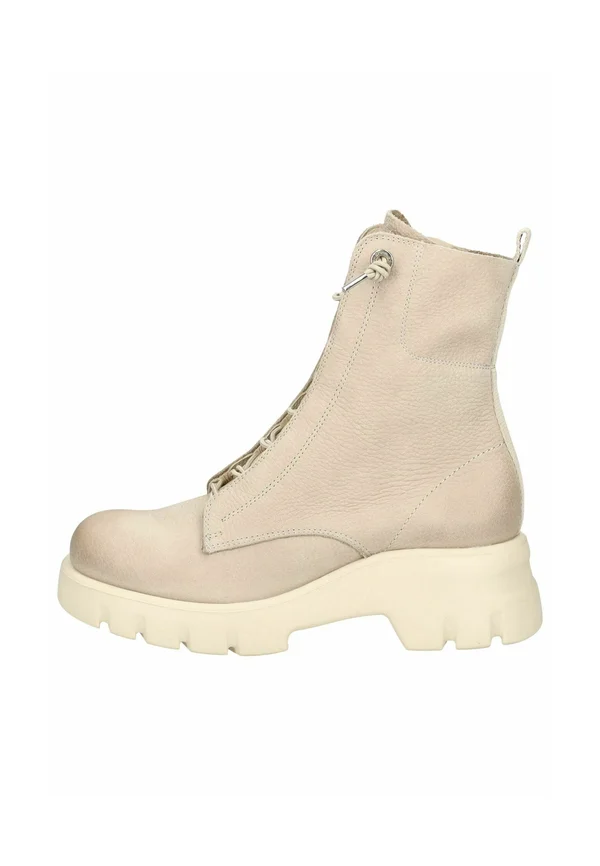 Plateaustiefelette - grained nubuk almond