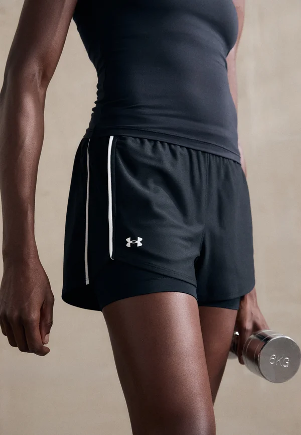 PLAY UP SHORTS - Kurze Sporthose - black/white