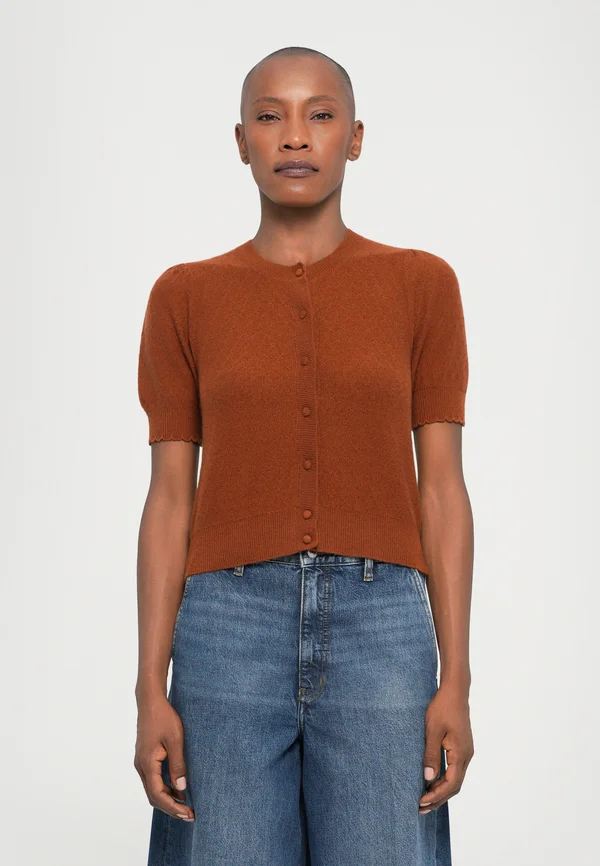 POINTELLE CARDI - Strickjacke - cognac