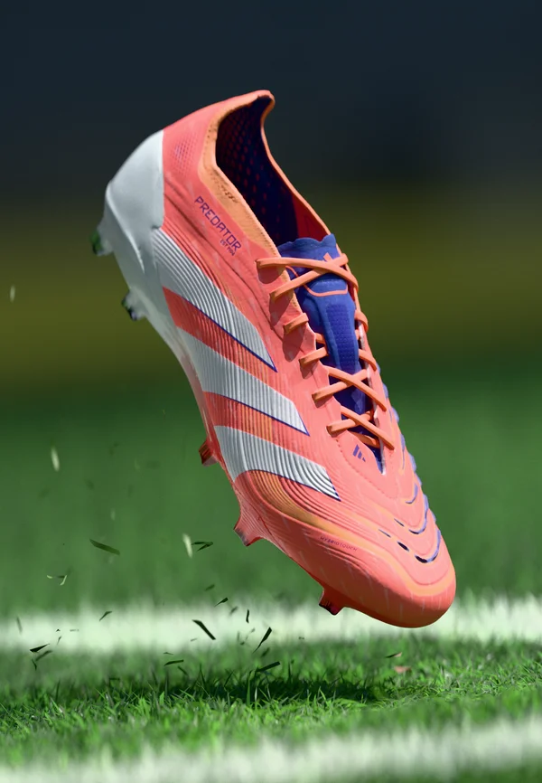 PREDATOR ELITE FIRM GROUND FOOTBALL BOOTS - Fußballschuhe für festen Untergrund - signal coral/footwear white/beam orange