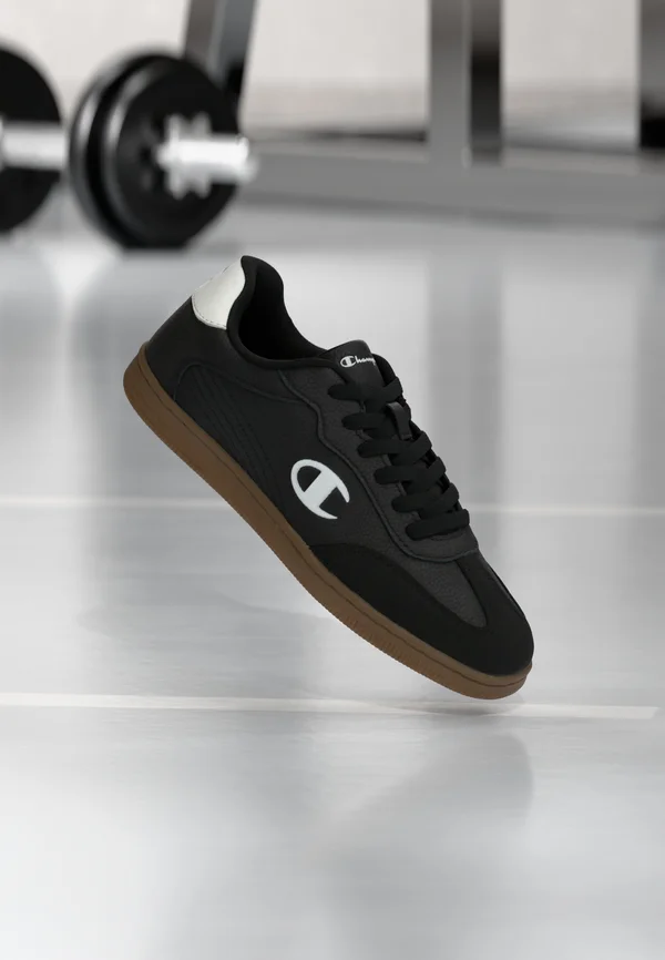 PRESTIGE - Trainingsschuh - black/white