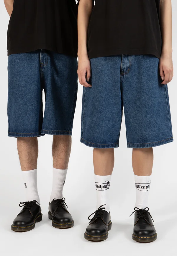 PREY CASPER SHORT UNISEX - Jeans Shorts - washed blue