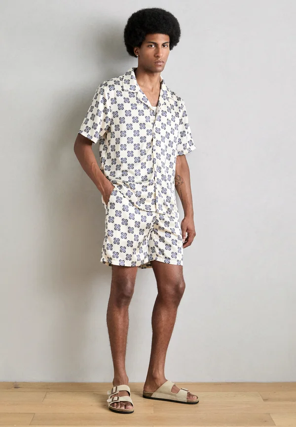 PRINTED SHIRT SET - Shorts - clover navy