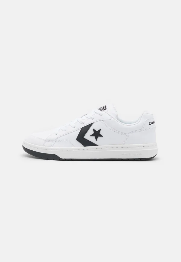 PRO BLAZE V2 UNISEX - Sneaker low - white/black