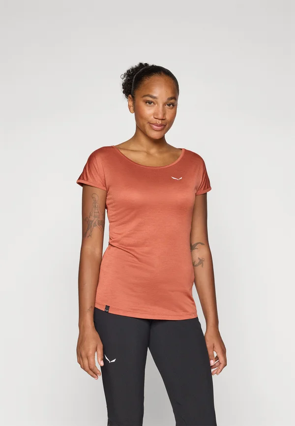 PUEZ TEE - Sport T-Shirt - etruscan red