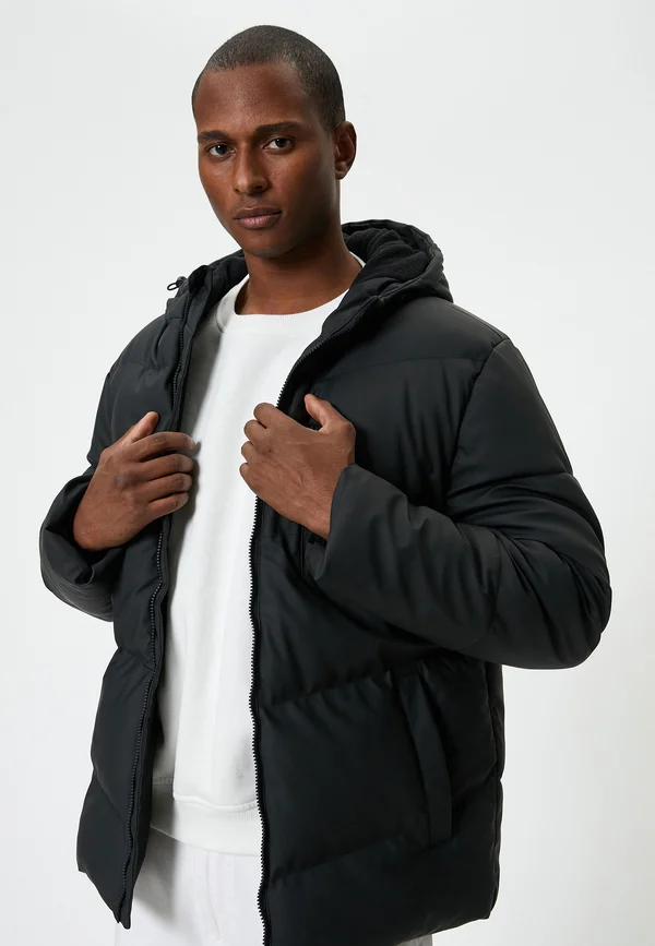 PUFFER - Winterjacke - black