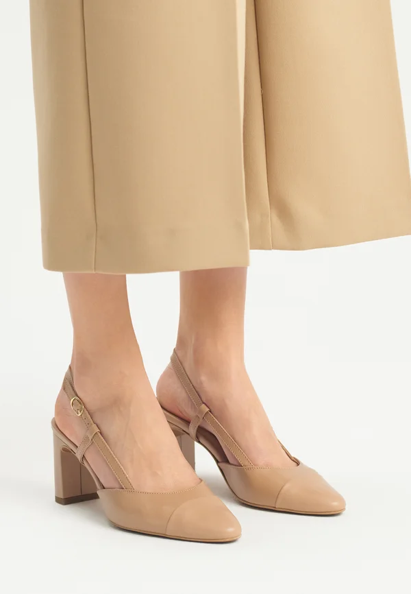 Pumps - Beige