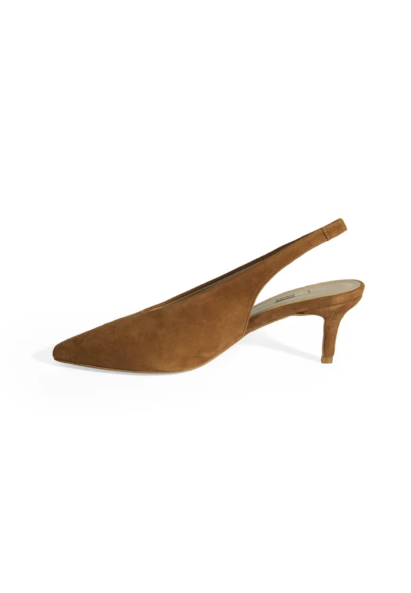 Pumps - brown