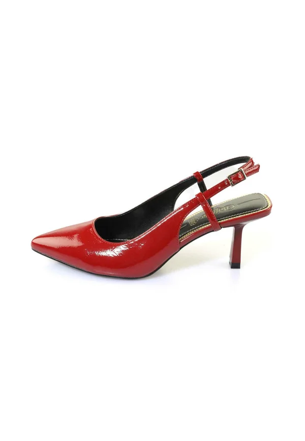 Pumps - red