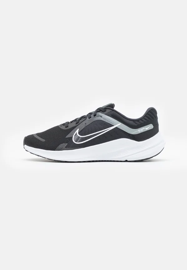 QUEST 5 - Laufschuh Straße - black/white/smoke grey/dark smoke grey