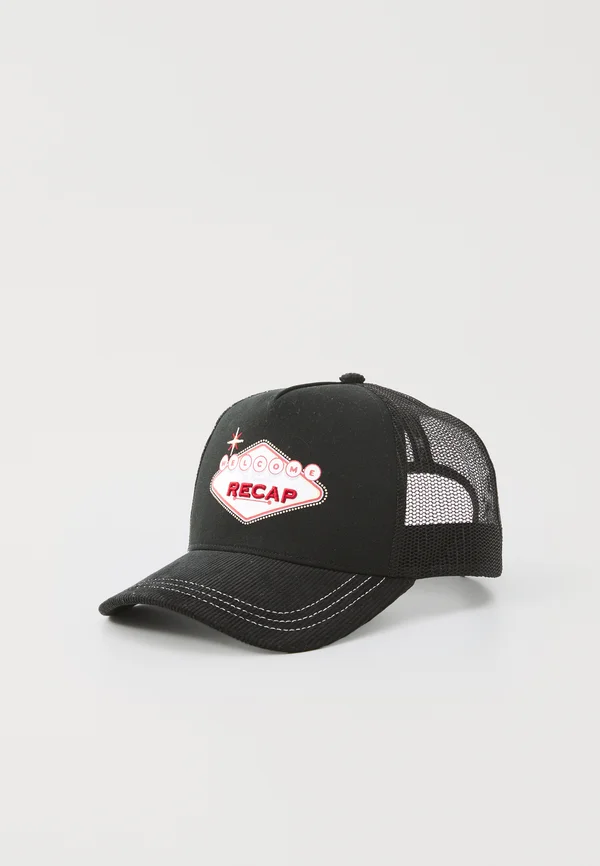 "WHAT HAPPENS IN..." TRUCKER UNISEX - Cap - black