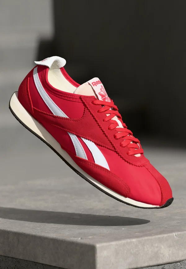 R400 UNISEX - Sneaker low - vector red/white
