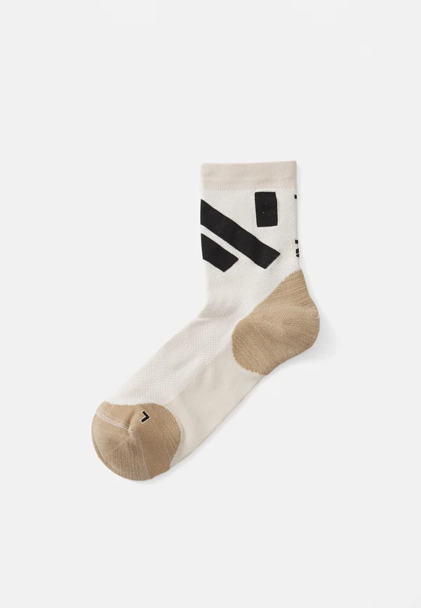 RACE LOW CUT UNISEX - Sportsocken - beige