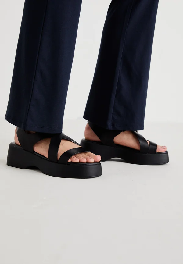 RAIA - Plateausandalette - black