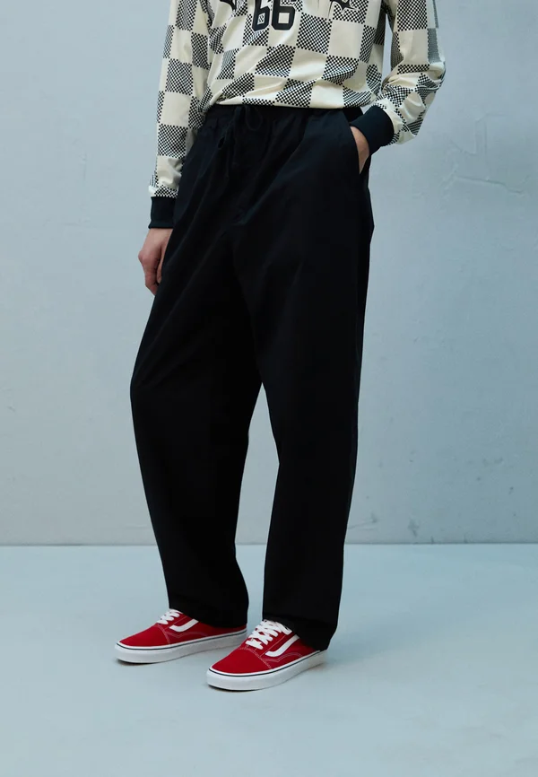RANGE  - Stoffhose - black