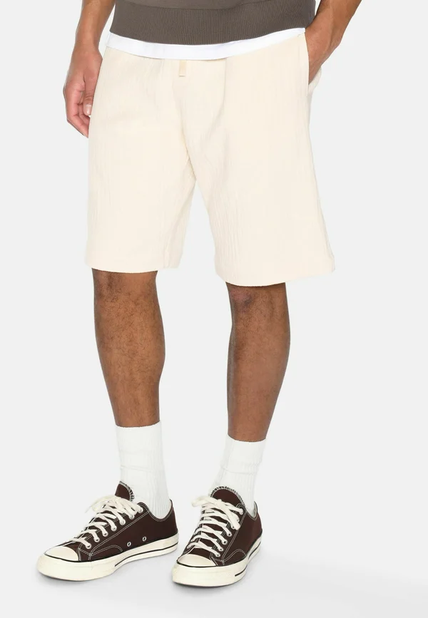 RAYLAN  - Shorts - coco milk