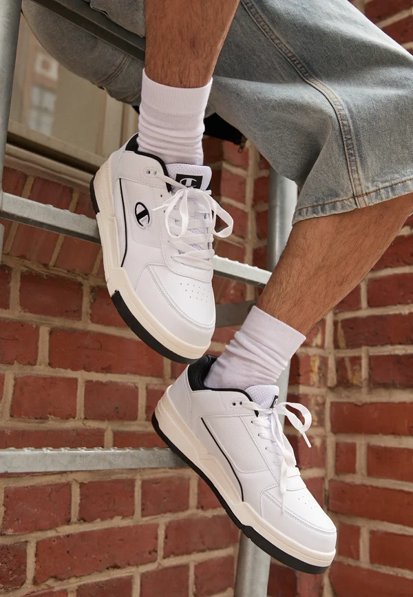 RD18 HERITAGE - Trainingsschuh - white/black/offwhite