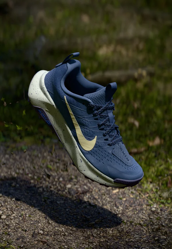 REACTX WILDHORSE 10 - Laufschuh Trail - world indigo/alabaster/racer blue/light silver-coloured/cave purple