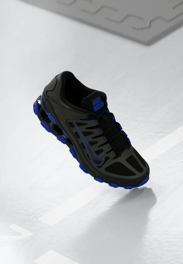 REAX 8 TR - Trainingsschuh - newsprint/black/racer blue