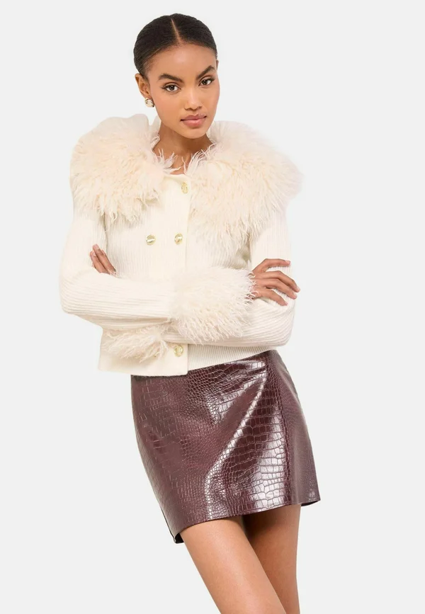 REGULAR FIT - COLLAR BUTTONED - Strickjacke - white