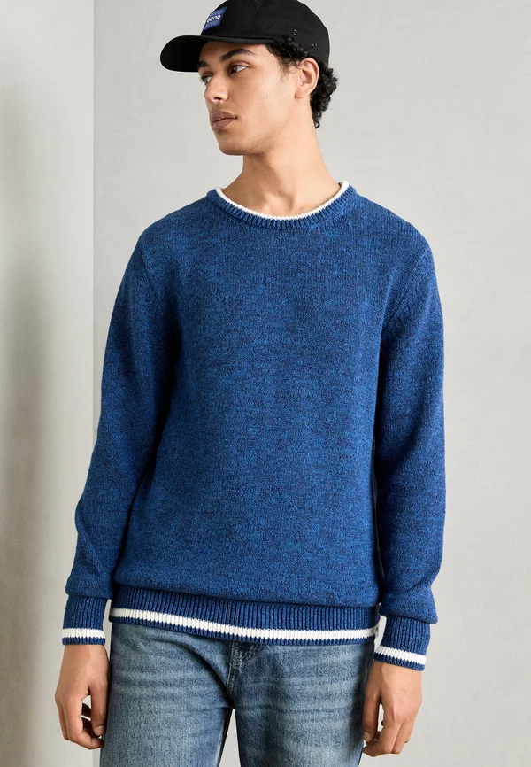 REGULAR FIT CREWNECK - Strickpullover - league blue