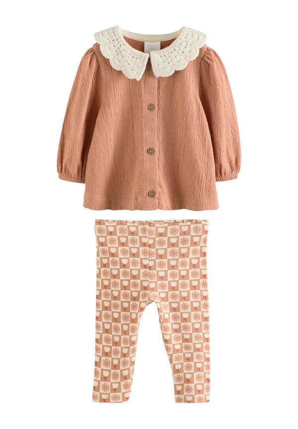 REGULAR FIT - FRILL COLLAR AND PRINTED 2 PIECE SET - Hemdbluse - rust and white