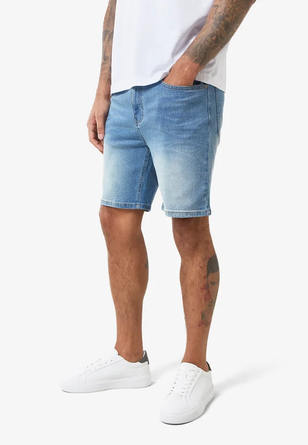 REGULAR FIT - Jeans Shorts - light blue wash