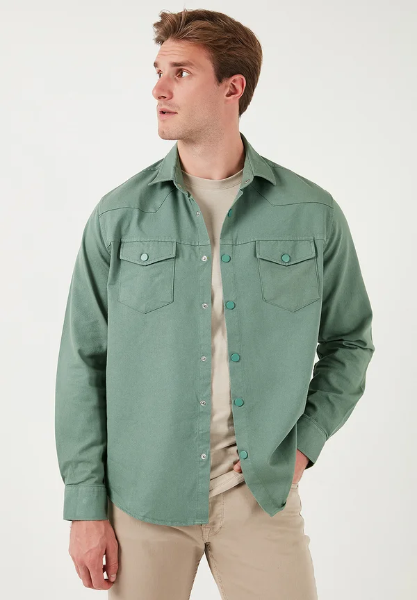 REGULAR FIT - Leichte Jacke - light green