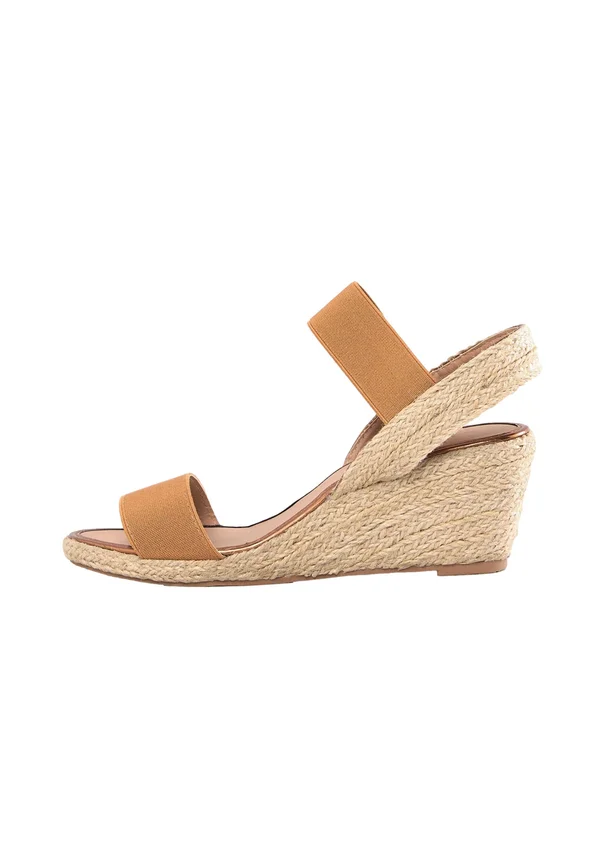 REGULAR FIT   - Plateausandalette - brown