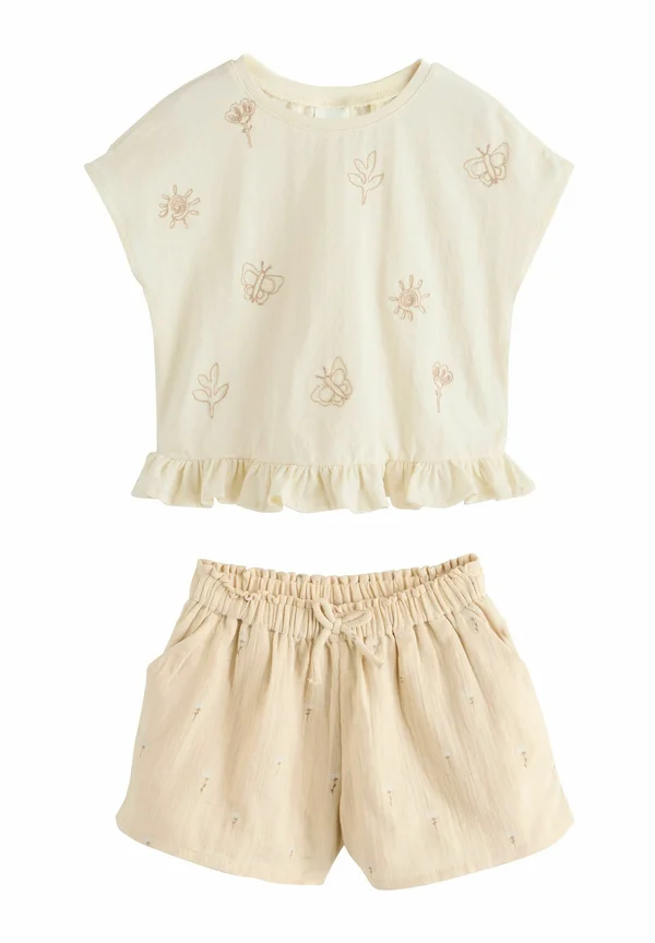 REGULAR FIT - SHORT SLEEVE FRILL SET - Shorts - cream flower embroidery