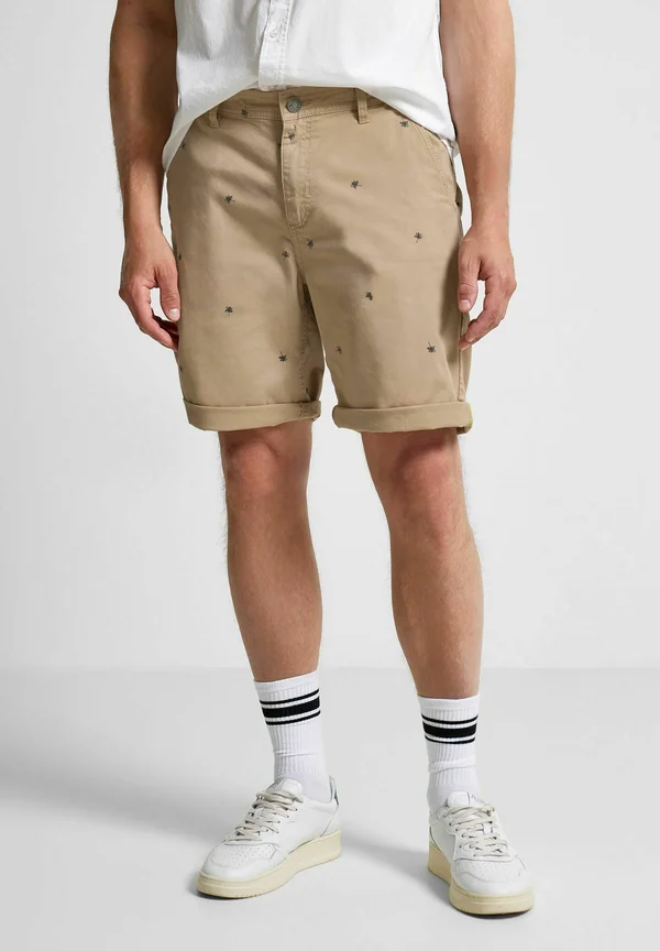 REGULAR FIT - Shorts - braun