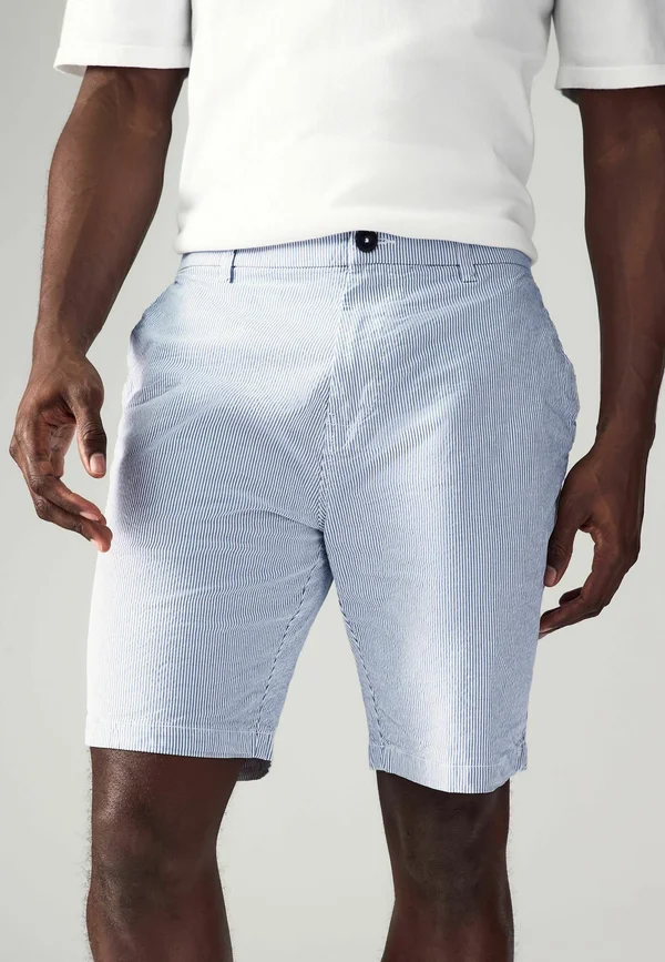 REGULAR FIT  - Shorts - light blue