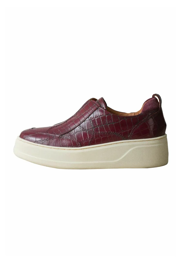 REGULAR FIT - SIGNATURE  CHUNKY   - Slipper - burgundy croc effect