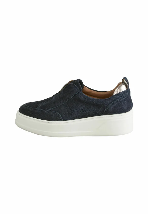 REGULAR FIT SLIP ON SIGNATURE FOREVER COMFORT® CHUNKY WEDGE PLATFORM  - Slipper - navy