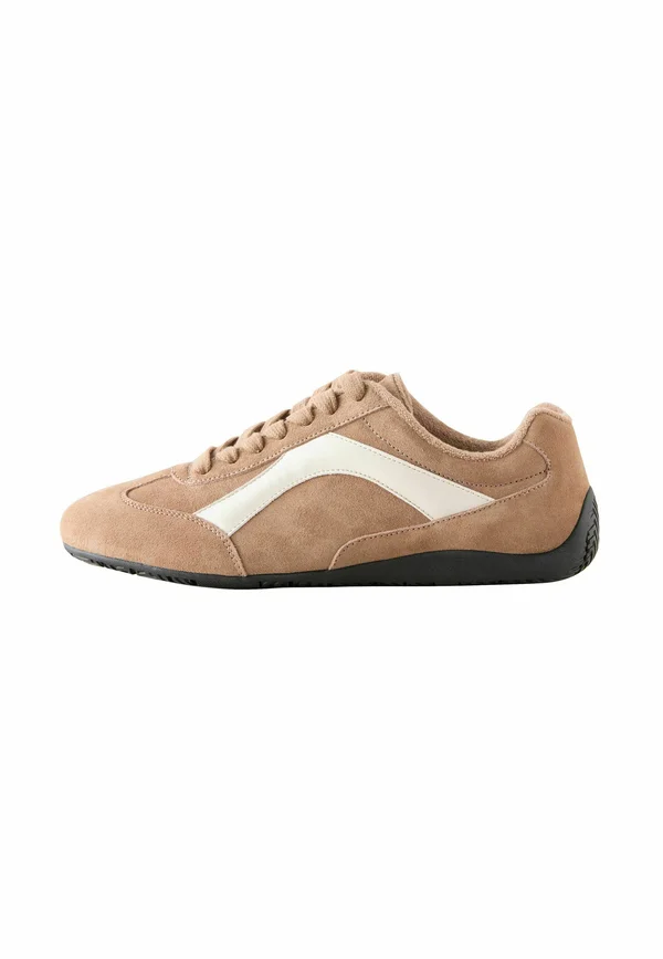 REGULAR FIT - Sneaker low - camel suede