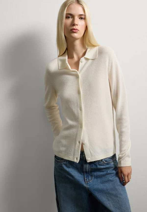 REGULAR FIT  - Strickjacke - natural